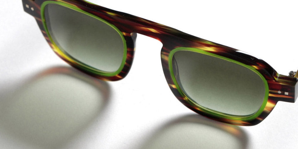 Sabine Be® Be Factory Sun SB Be Factory Sun 05 46 - Shiny Veined Tortoise / Shiny Neon Green Sunglasses